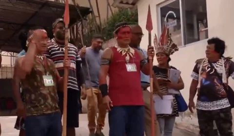 Funcionários são feitos reféns durante manifestação indígena na Funai em Manaus