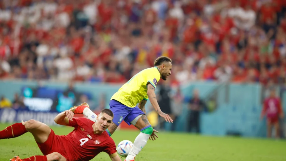 Neymar e Danilo estão fora da 1ª fase da Copa 2022, diz CBF