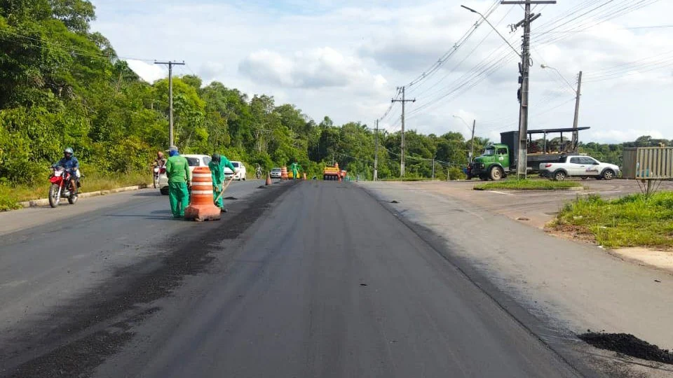 Obras na rodovia de acesso à sede de Iranduba estão 70% concluídas no AM