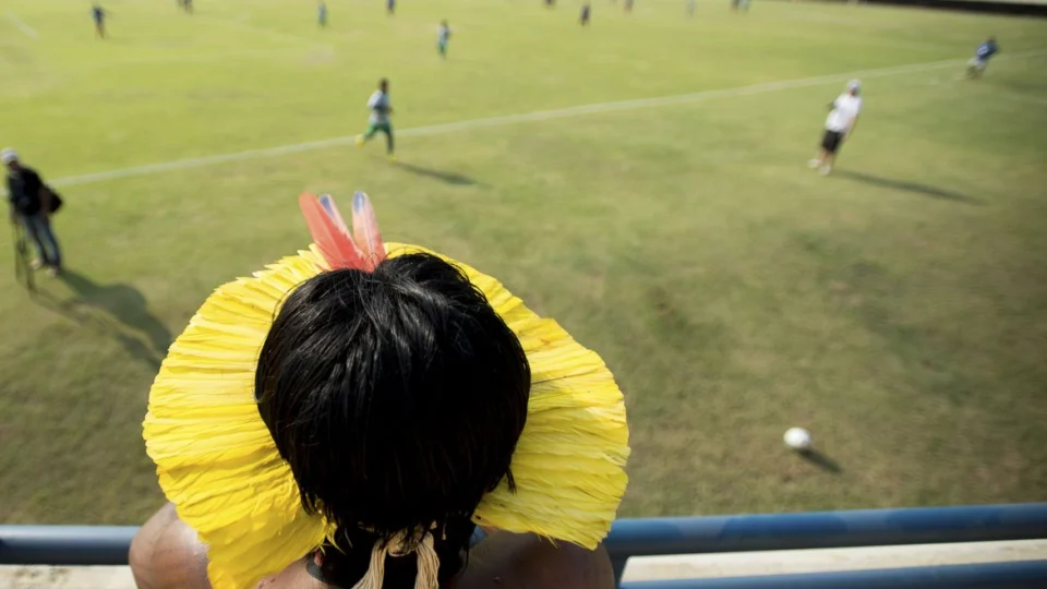 Mais de cem jogos de futebol têm suspeita de manipulação de resultados no Brasil