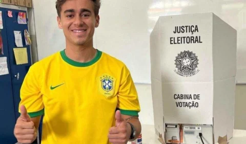 Nikolas Ferreira vira réu por injúria racial por errar pronome de Duda Salabert