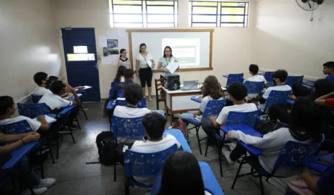 Escolha de profissões é discutida em projeto com alunos de Manaus