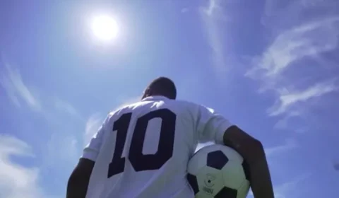 Em homenagem a Pelé, Santos deve aposentar camisa 10