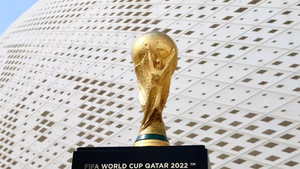 França e Argentina decidem Copa do Mundo, mas não levarão taça original do Catar