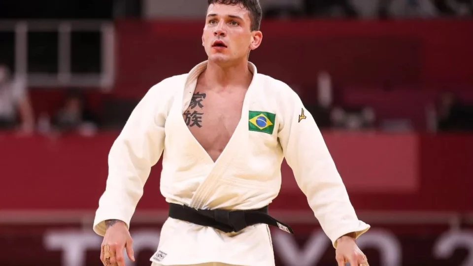 Daniel Cargnin supera judoca uzbeque e é campeão do World Masters em Jerusalém