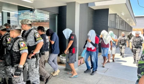 PMs suspeitos de chacina são transferidos de presídio em Manaus