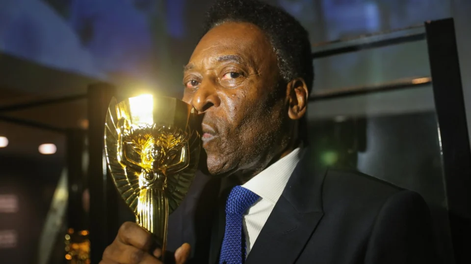 Pelé é incluído como verbete no dicionário português: ‘fora do comum’