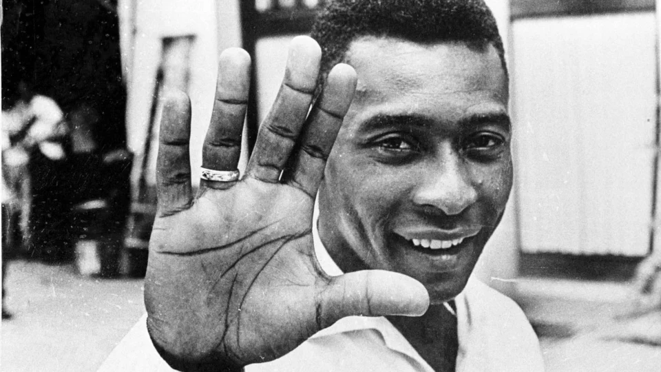 Galeria: veja trajetória de Pelé em fotos