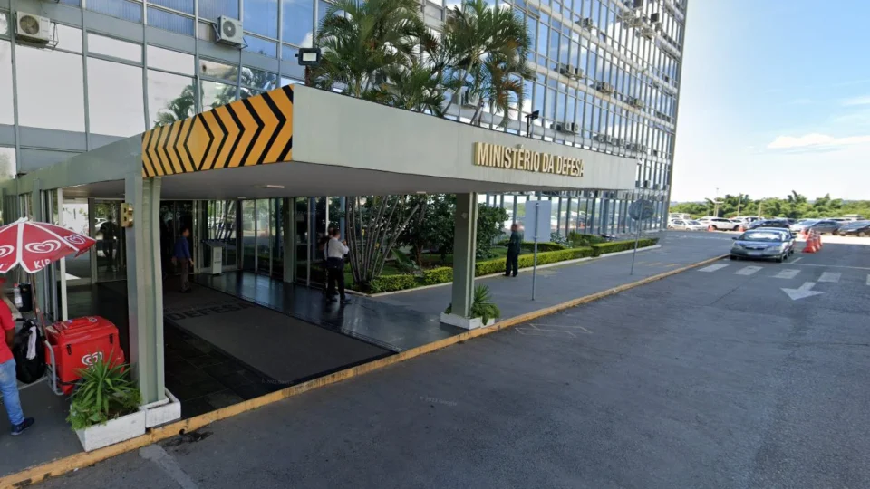 Comando do Exército será trocado dois dias antes da posse de Lula