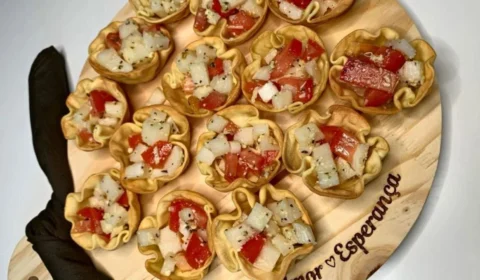 Receita Fácil – Cestinha de massa de pastel recheada: opção pronta em 20 min