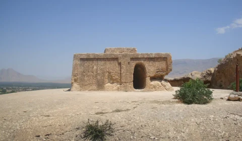 Explosão mata 15 pessoas em seminário religioso no Afeganistão