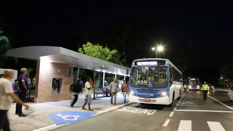 Réveillon 2023: linhas de ônibus são reforçadas para festividades em Manaus