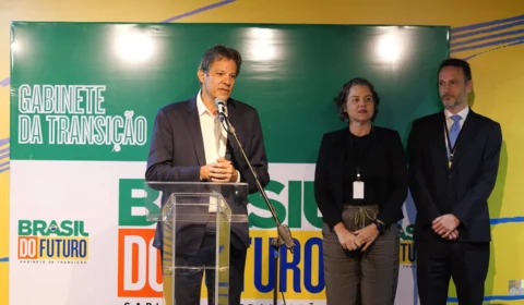 Haddad anuncia Anelize Almeida, 1ª mulher da equipe econômica do governo Lula