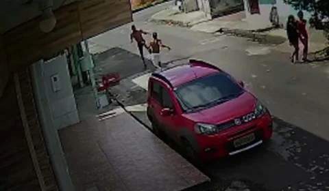 VÍDEO: homem é morto em briga com vários golpes de faca na Zona Norte de Manaus