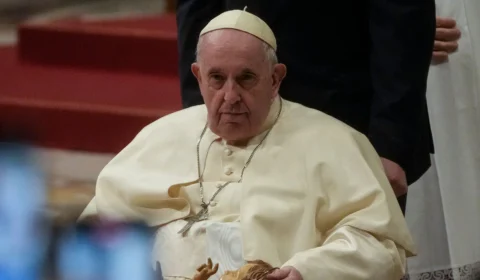 Papa Francisco permite que mulheres votem na próxima reunião dos bispos