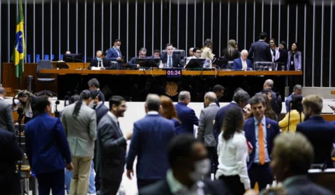 Projeto para viabilizar pagamento do piso salarial da enfermagem é aprovado