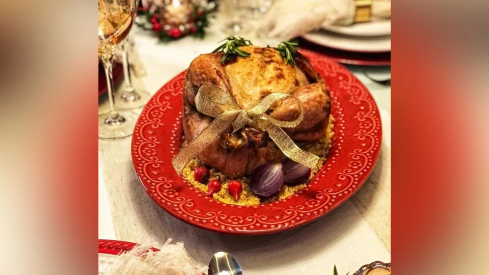 Receita Fácil – Peru no caldo de abacaxi: prato pronto em 150 min para o Natal