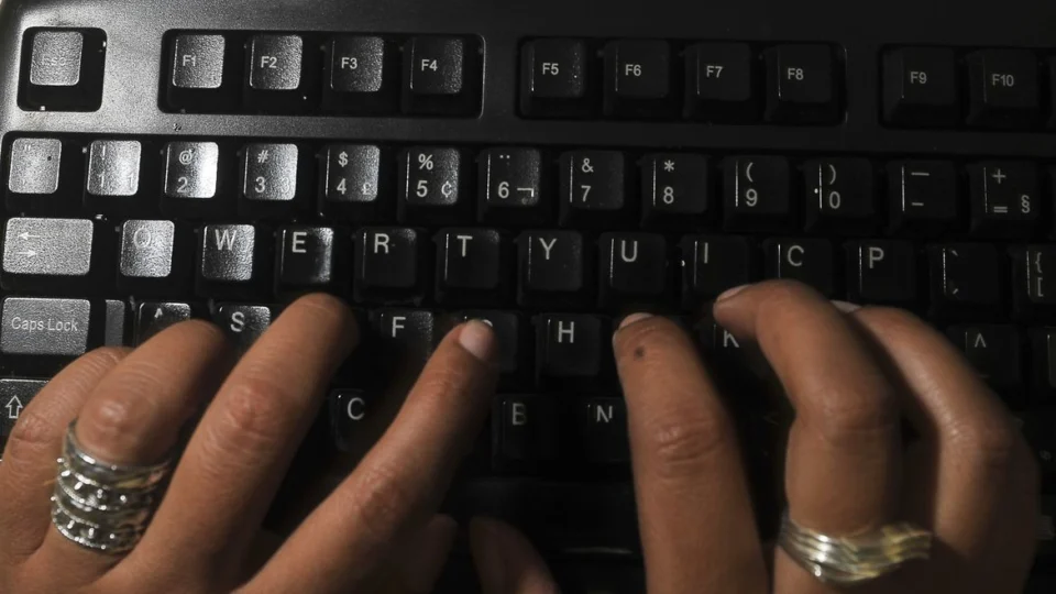 Bots escritores: inteligência artificial é usada na produção de conteúdo