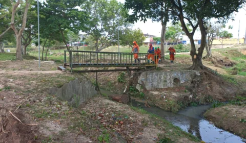 Semulsp realiza serviços de limpeza e manutenção em pontos de Manaus