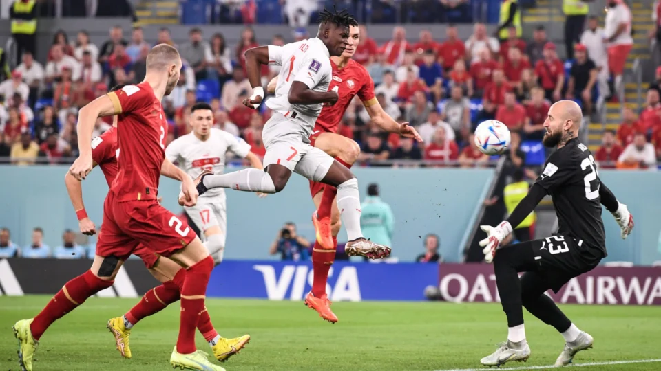 Sem revanche, Suíça vence Sérvia por 3 a 2 e encara Portugal nas oitavas