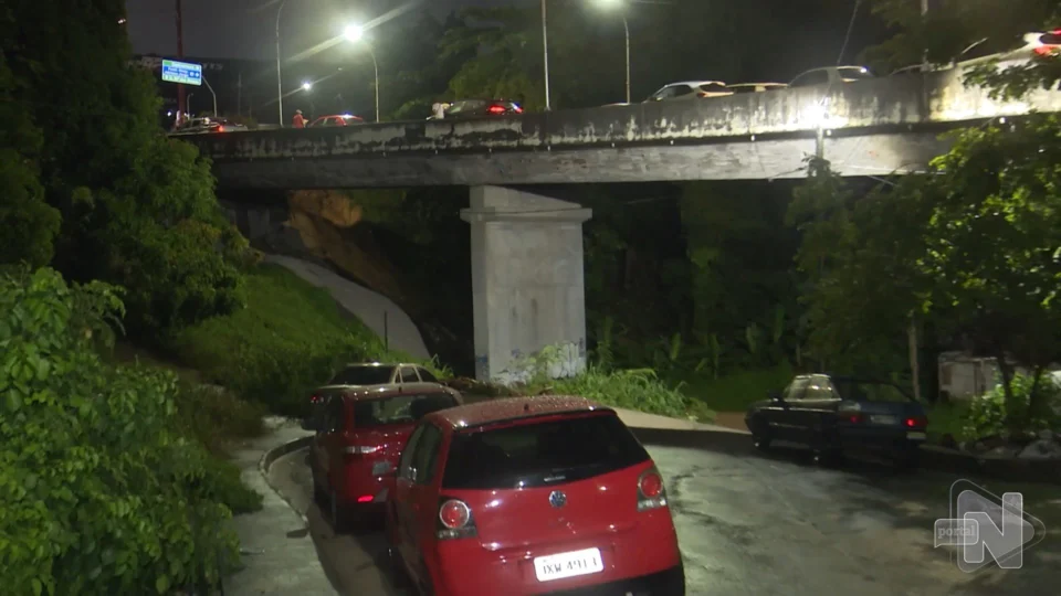 VÍDEO: erosão em viaduto preocupa moradores na Zona Centro-Sul de Manaus