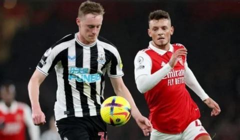 Arsenal empata com Newcastle no Campeonato Inglês