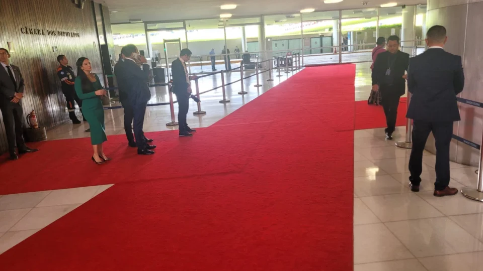 Autoridades chegam ao Congresso para a cerimônia de posse de Lula