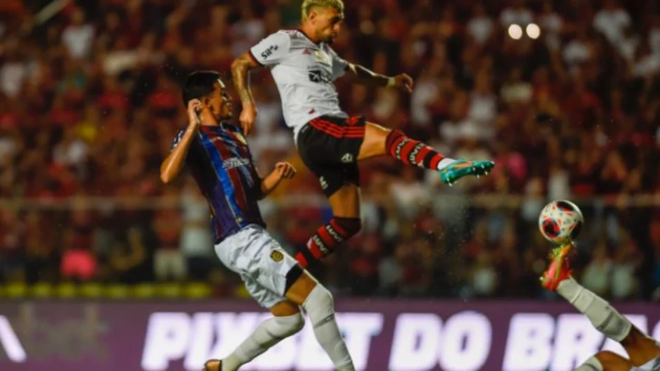 Flamengo joga mal e fica no 0 a 0 com Madureira pelo Carioca 2023