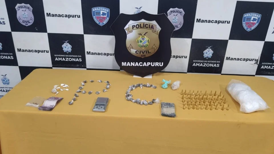 Homem é preso com porções de maconha, oxi e cocaína em Manacapuru-AM
