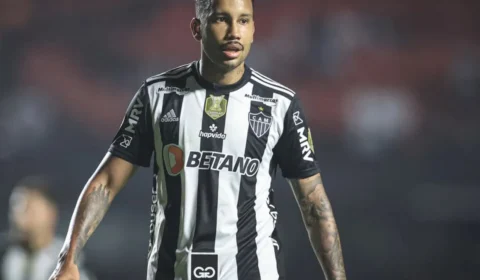 Vasco tenta, junto ao Atlético/MG, contratação de Jair