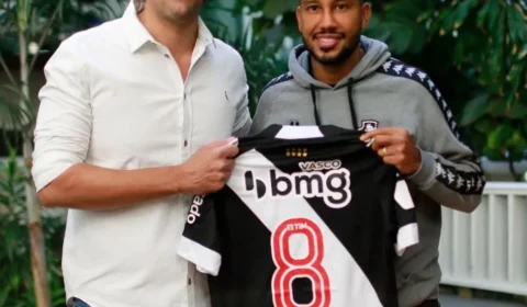 Vasco apresenta oficialmente volante Jair para temporada 2023