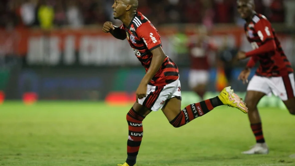 Flamengo e Bangu empatam em 1 a 1 pelo Cariocão 2023