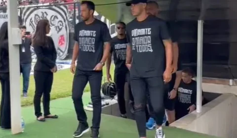 Velório de Roberto Dinamite recebe jogadores do Vasco nesta segunda