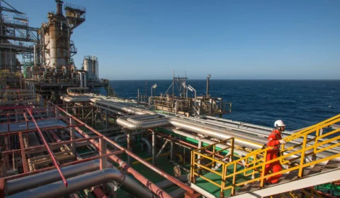 Barris de óleo e gás: Petrobras atinge meta de produção anual em 2022