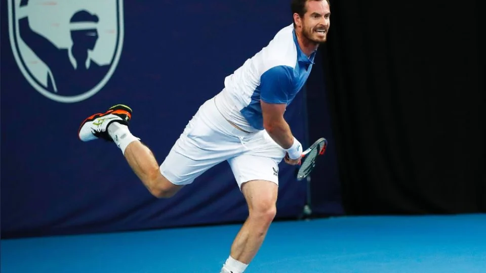 Andy Murray supera Thanasi Kokkinakis de virada e segue vivo no Australian Open