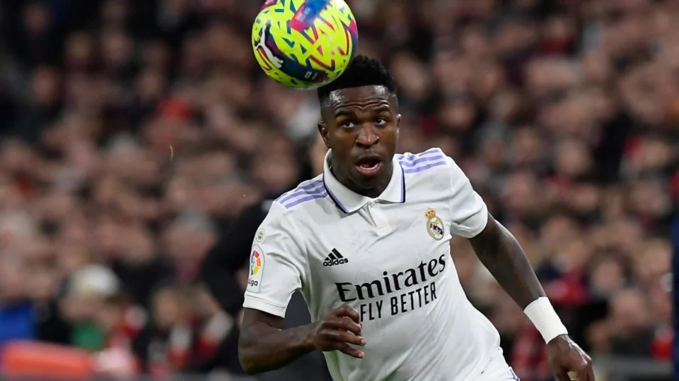 LaLiga investiga novo caso de racismo contra Vinícius Júnior na Espanha