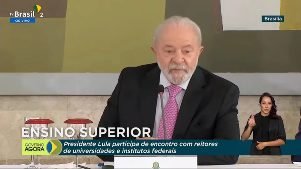 VÍDEO: Presidente Lula recebe reitores de universidades