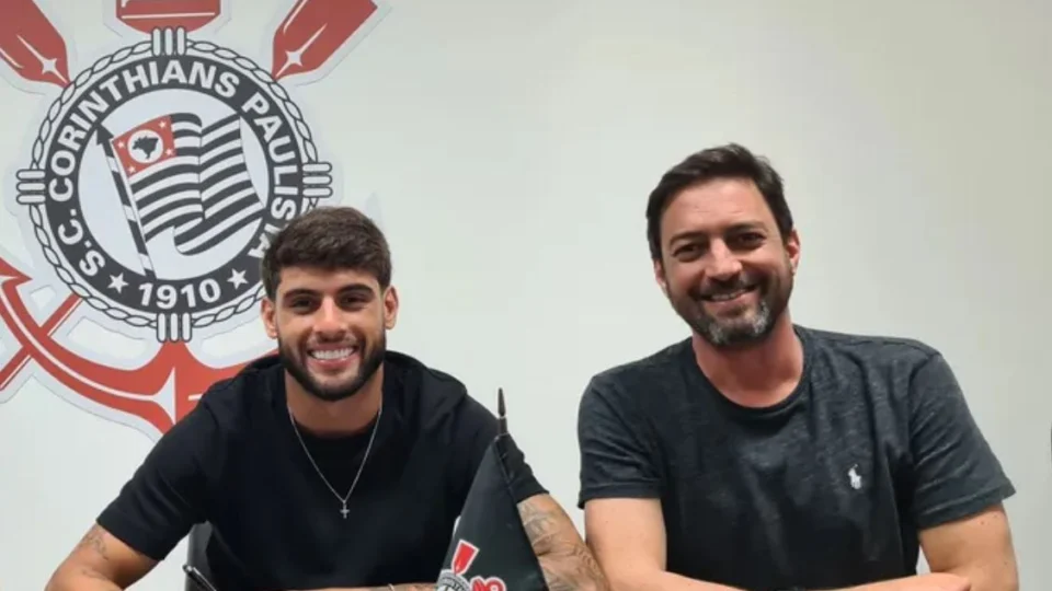 Corinthians oficializa compra do atacante Yuri Alberto que fica até fim de 2027