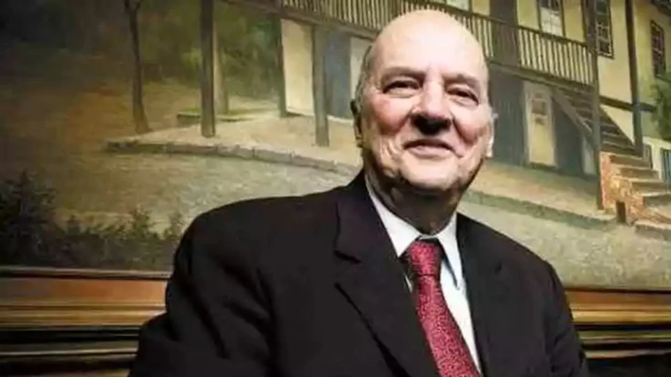 Aos 94 anos, morre o banqueiro Flávio Pentagna Guimarães, do BMG