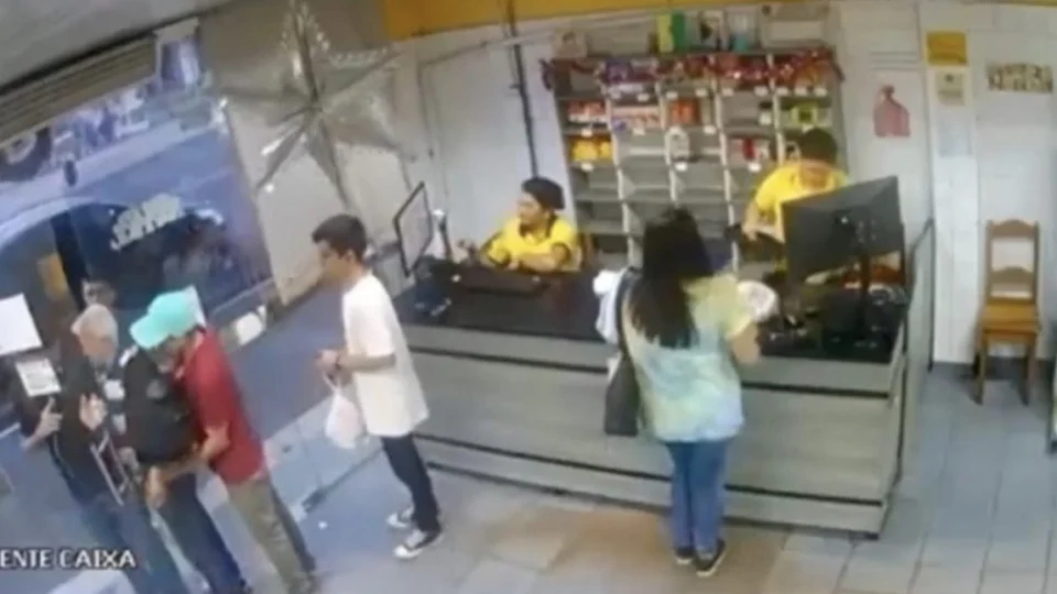 Idoso é assaltado dentro de panificadora na Zona Sul de Manaus