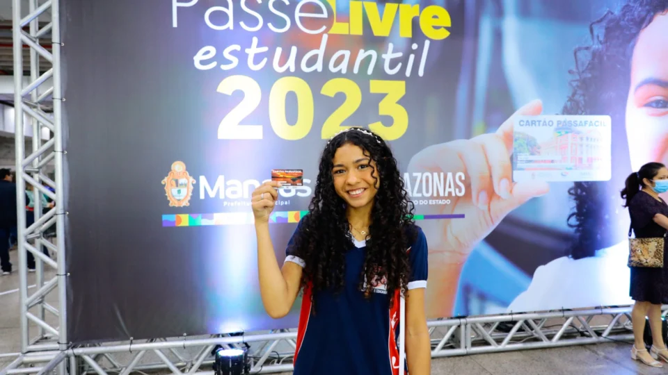 Passe Livre Estudantil deve beneficiar mais de 170 mil alunos em Manaus