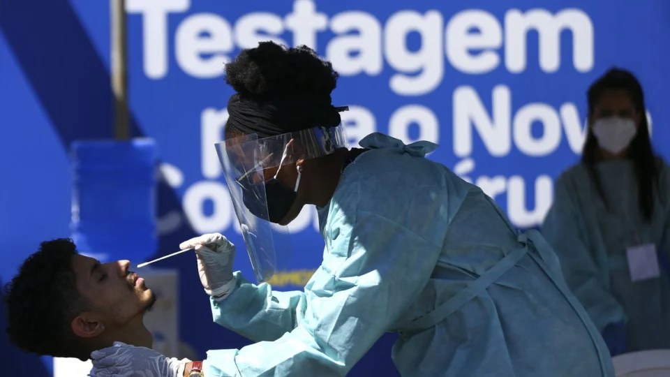 Boletim Covid-19: sábado, 25, registra 497 novos casos e duas mortes no AM