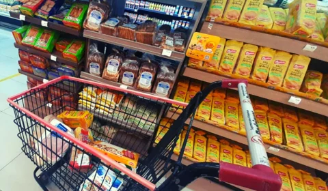 Confiança do consumidor brasileiro aumenta em várias regiões do país