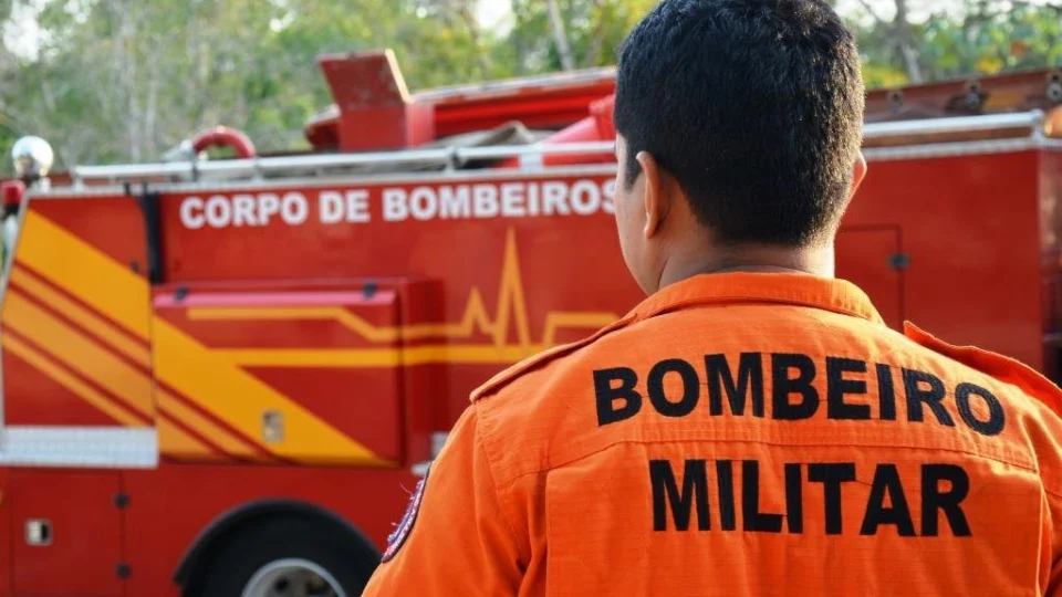 Idoso fica ferido após explosão causada por vazamento de gás em Manaus