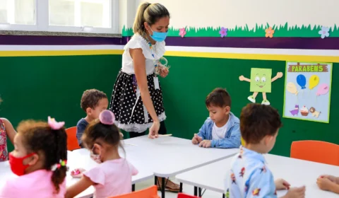 Vagas de creches de Manaus serão discutidas por GT, anuncia Semed