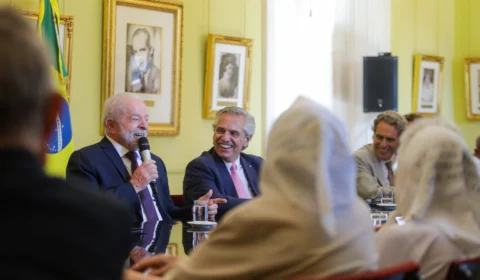 Presidente Lula participa de reunião da cúpula da Celac em Buenos Aires