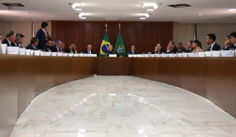 Lula e governadores se unem em Brasília para condenar atos golpistas