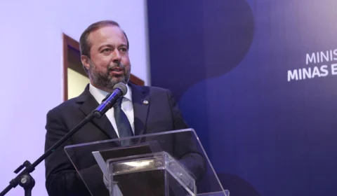 ‘Sol e vento serão os maiores indutores de desenvolvimento do Nordeste’, diz Silveira