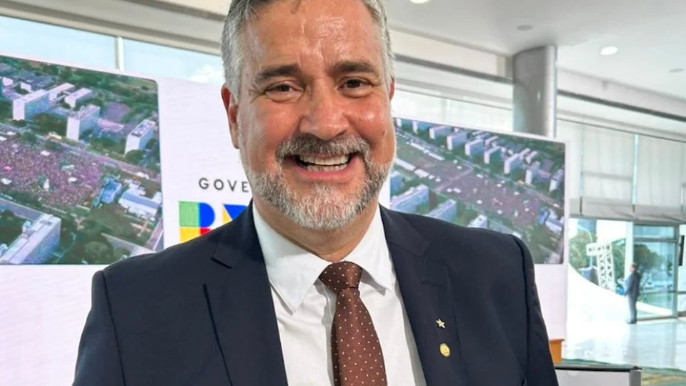 Paulo Pimenta diz que quer trabalhar comunicação plural e inclusiva na Secom