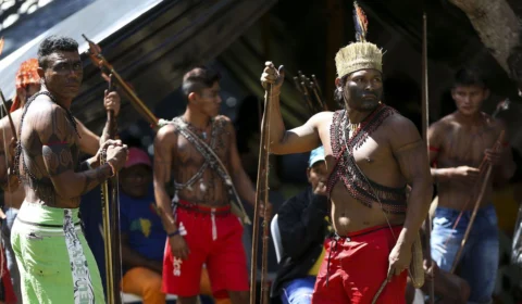 Autoridades do governo vão discutir crise na Terra Indígena Yanomami